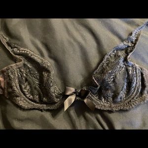 Black Victoria’s Secret Bra